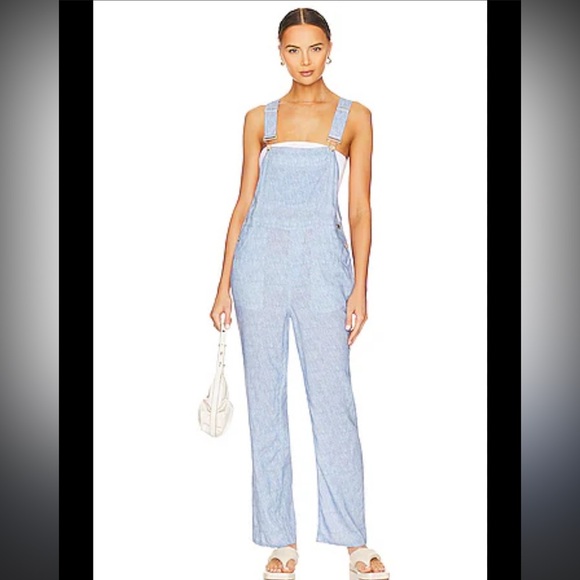 WEWOREWHAT Basic Linen Overall in Denim Light Wash, size medium - Picture 1 of 7